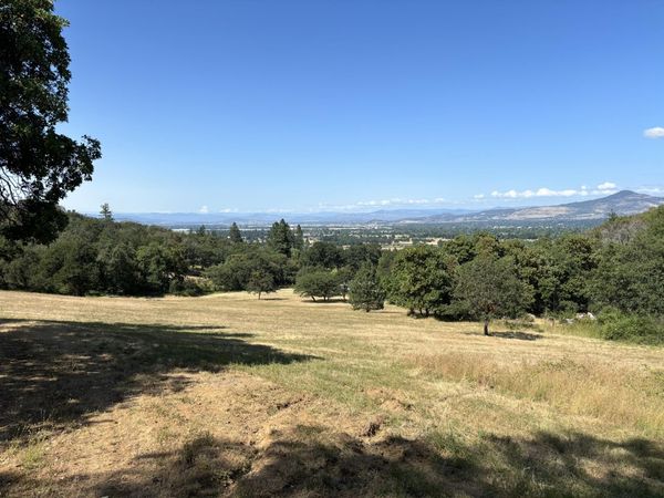 3571 S Stage Road, Unit lot 8, Medford, OR 97501