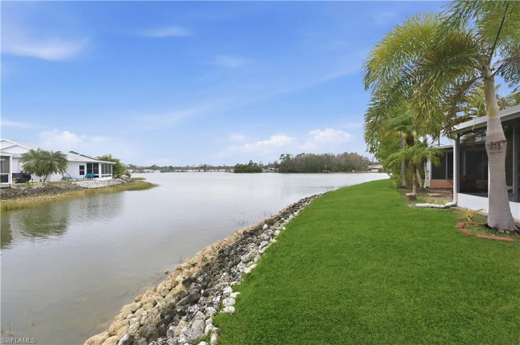 10707 Pearl Bay Cir, Estero, FL 33928 Photo