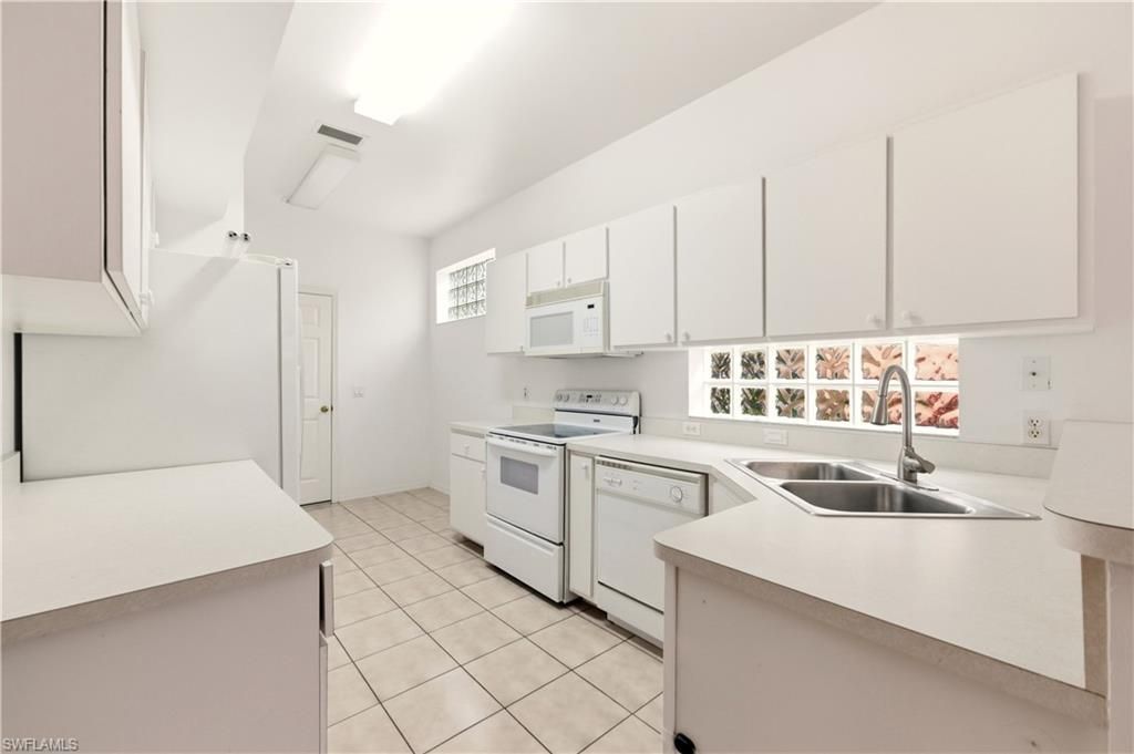 10707 Pearl Bay Cir , Estero, FL 33928 Photo