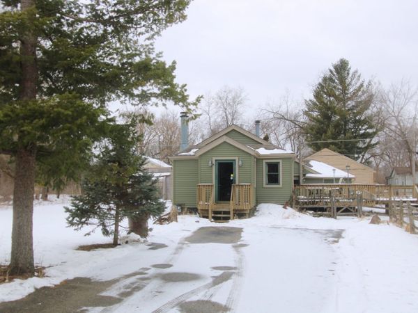 104 Columbine Street, Crystal Lake, IL 60014