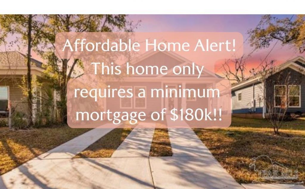 1105 W Gonzales St Pensacola, FL 32501