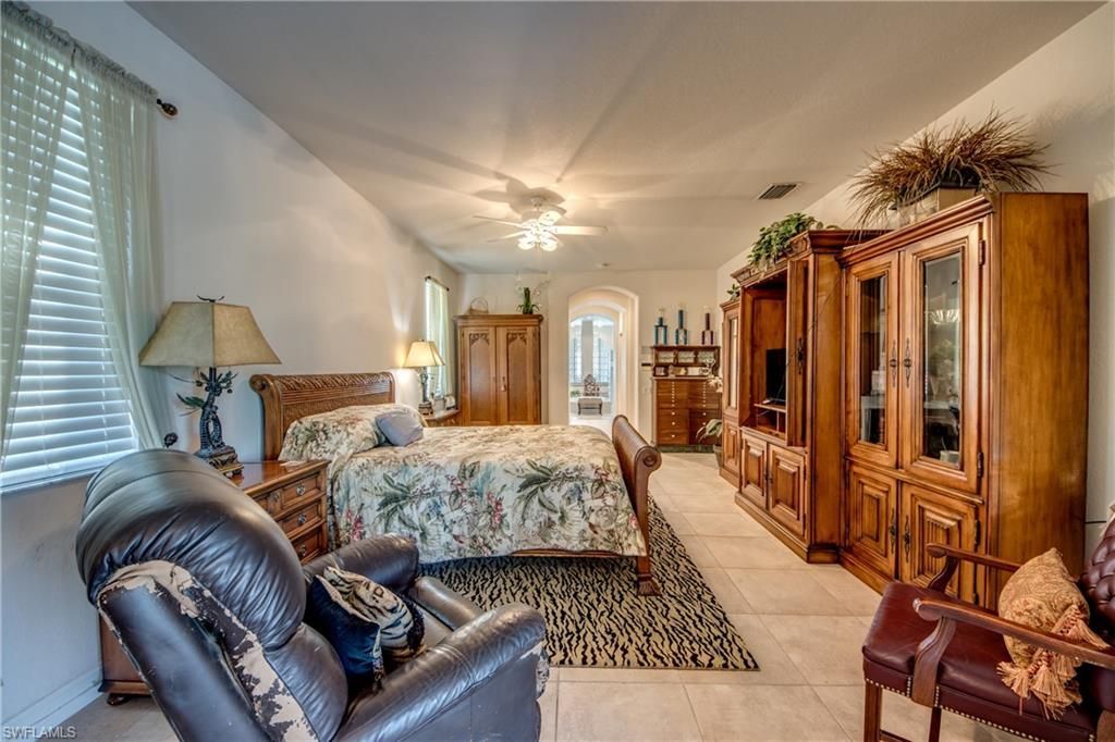 5605 Merlyn Ln, Cape Coral, FL 33914 Photo