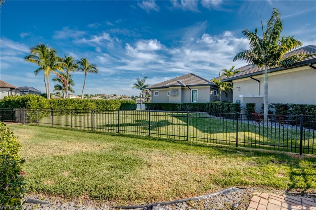 5605 Merlyn Ln, Cape Coral, FL 33914 Photo