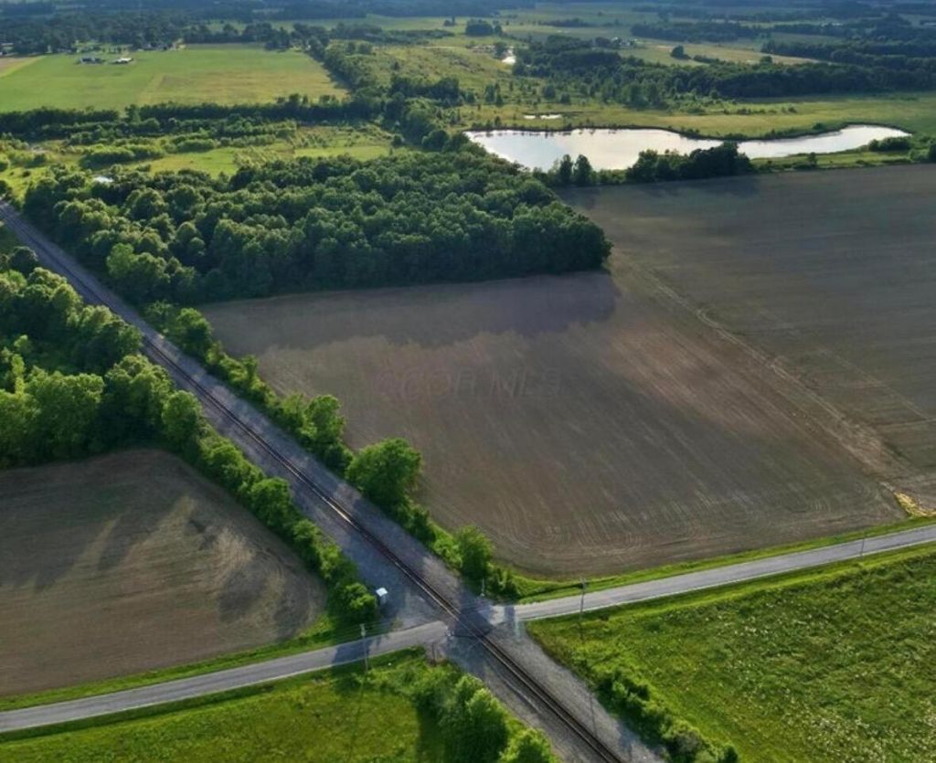 1 Dry Lane Road S, La Rue, OH 43332 Main Photo