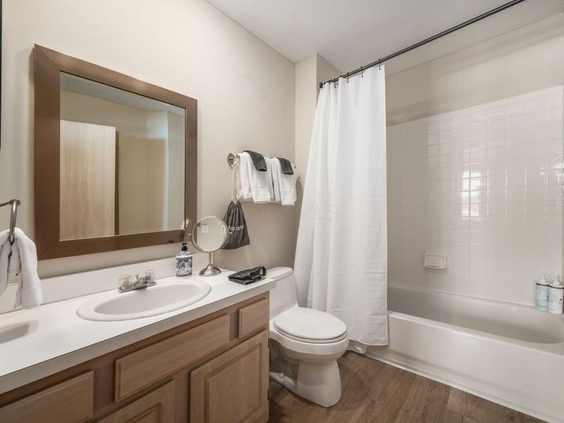 9427 Clermont Circle, Powell, OH 43065 Photo 13