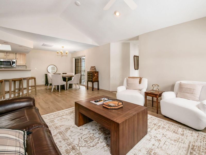 9427 Clermont Circle, Powell, OH 43065 Photo 4