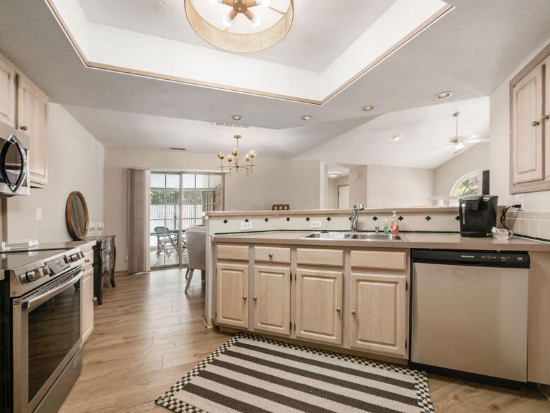 9427 Clermont Circle, Powell, OH 43065 Photo 8