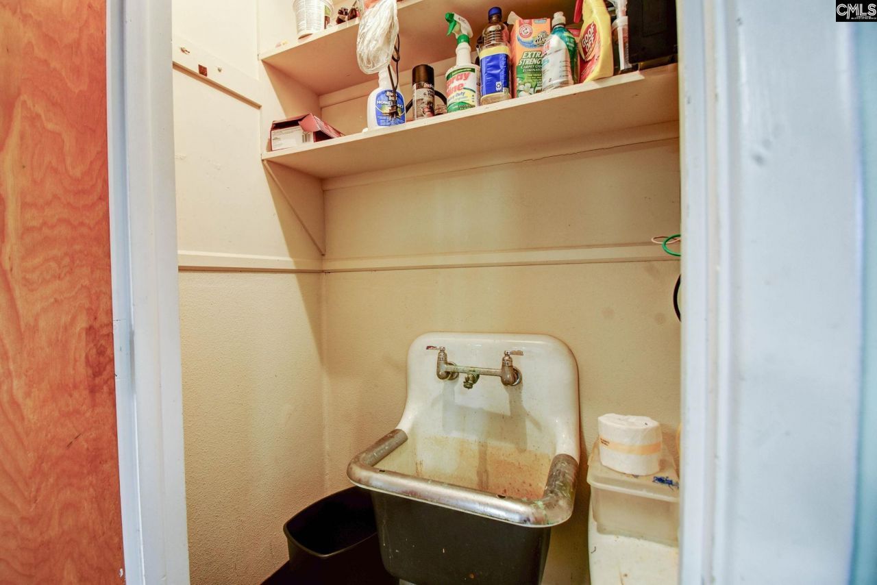 495 Dantlzer Street  Photo 13