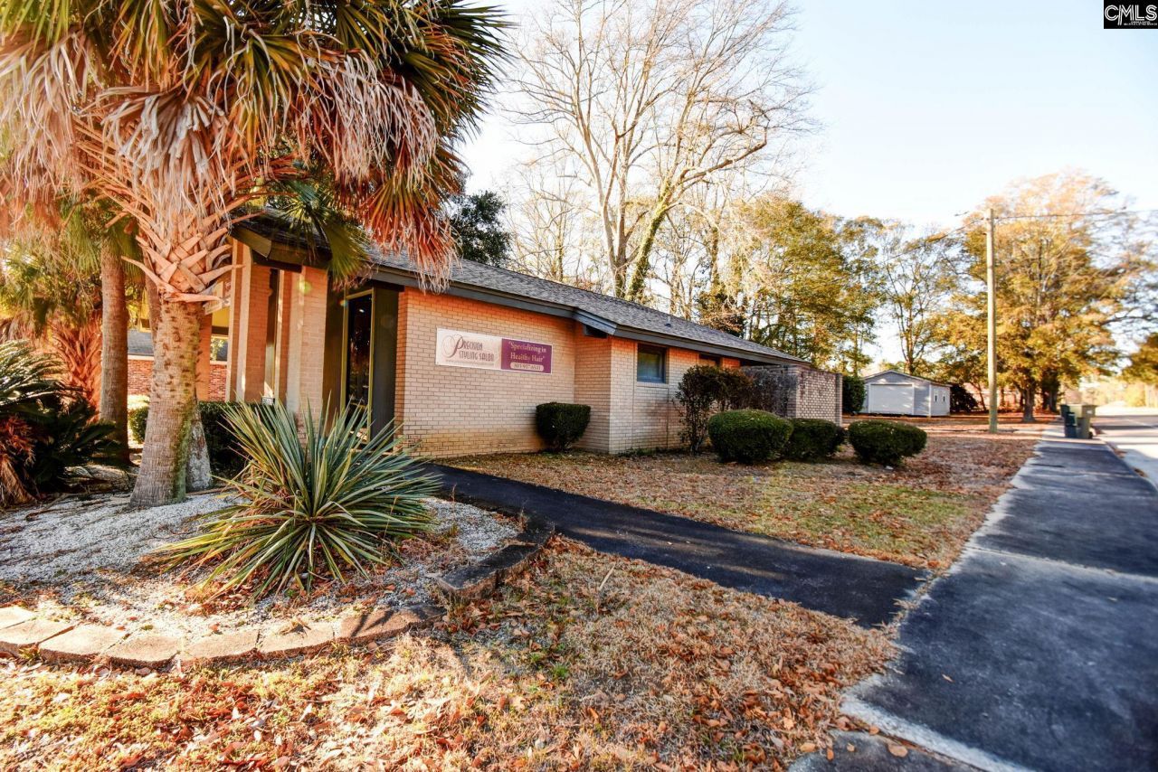 495 Dantlzer Street  Photo 4