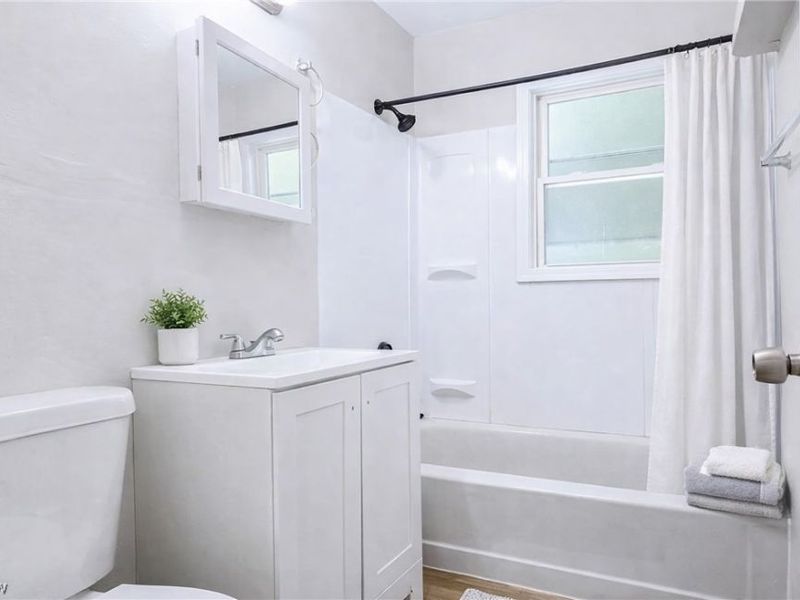 4477 E 143rd Street, Cleveland, OH 44128 Photo 6