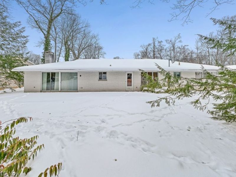 1310 Overlook Drive, Alliance, OH 44601 Photo 2