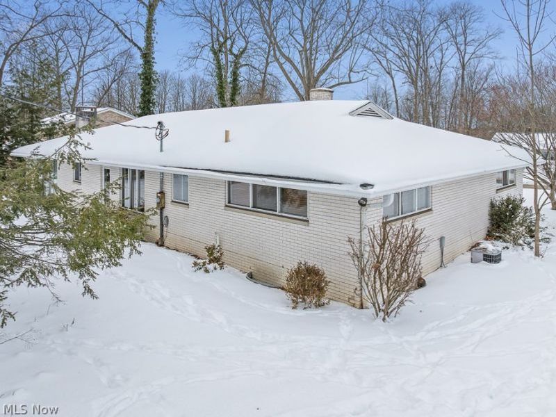 1310 Overlook Drive, Alliance, OH 44601 Photo 34