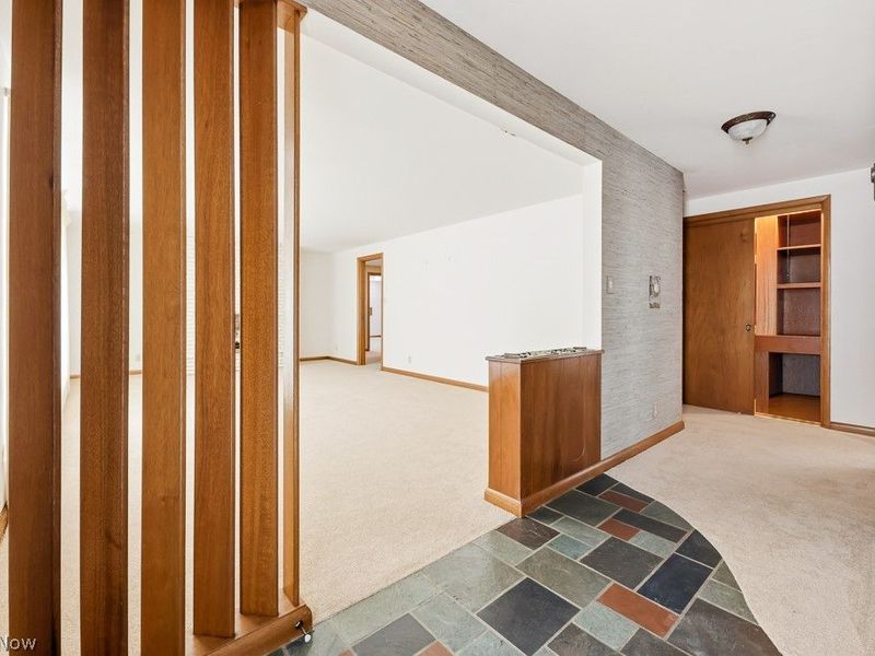 1310 Overlook Drive, Alliance, OH 44601 Photo 6