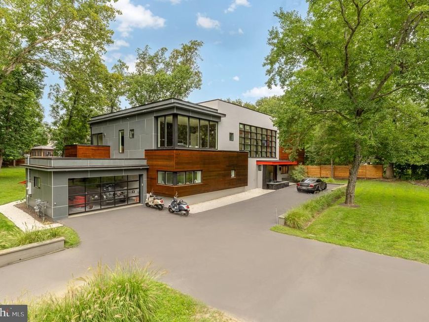 6309 Bradley Boulevard, Bethesda, MD 20817 Main Photo