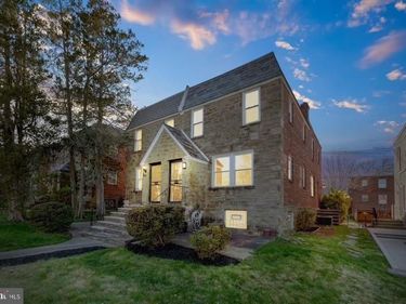 935 E SLOCUM STREET, PHILADELPHIA, PA 19150