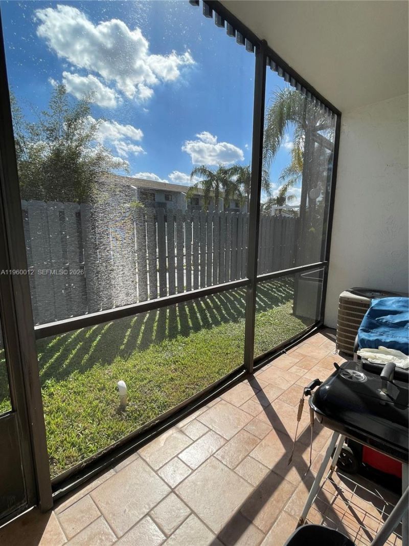 1422 Amanda St, Unit 1422, Hollywood, FL 33020 Photo