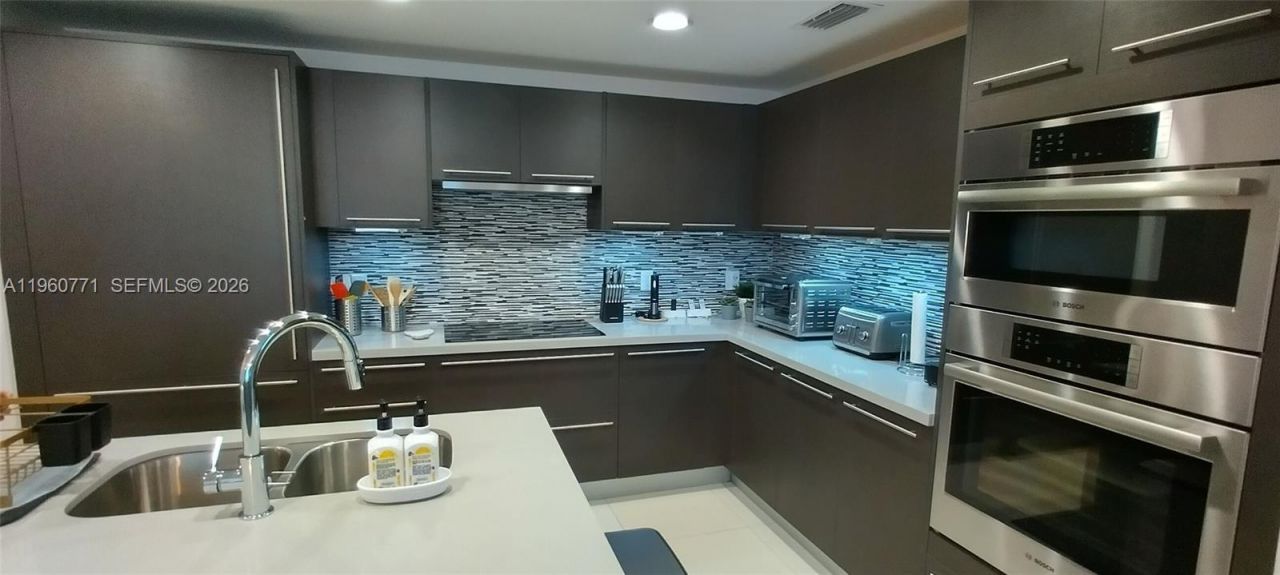 7661 NW 107th Ave, Unit 501, Doral, FL 33178 Photo