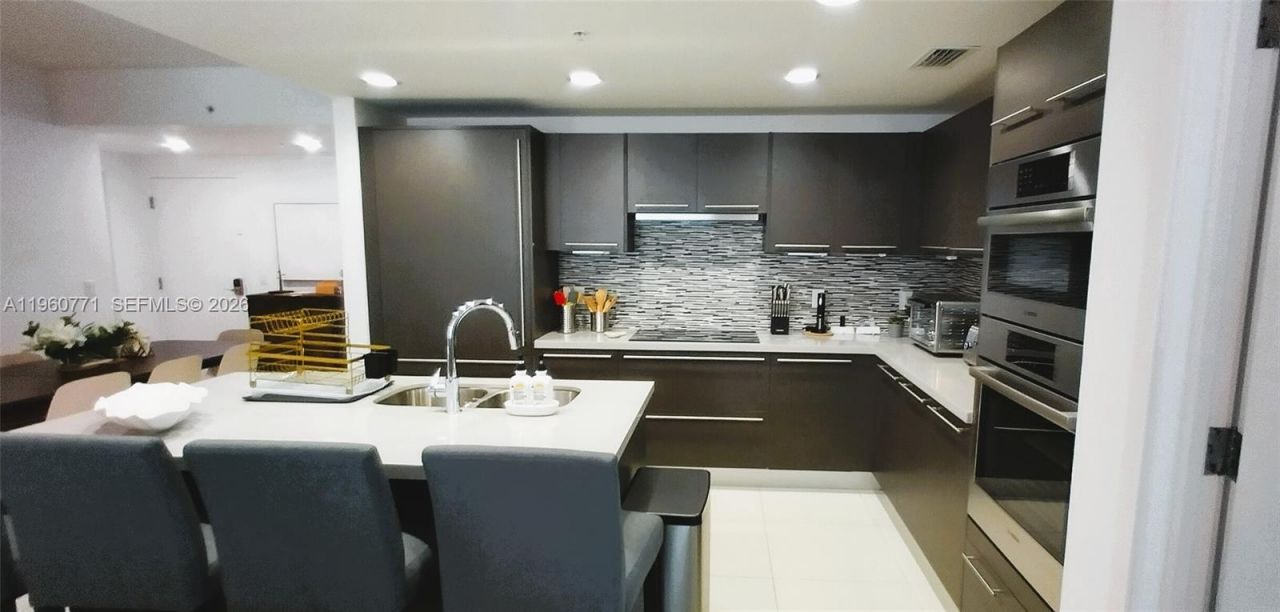 7661 NW 107th Ave, Unit 501, Doral, FL 33178 Photo