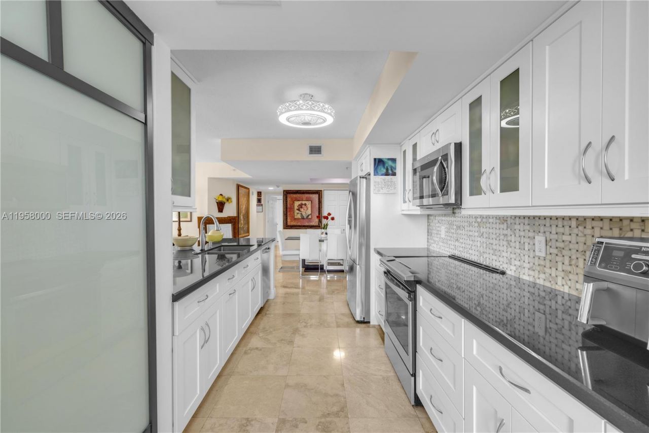 3232 SW 22nd St., Unit 501, Miami, FL 33145 Photo