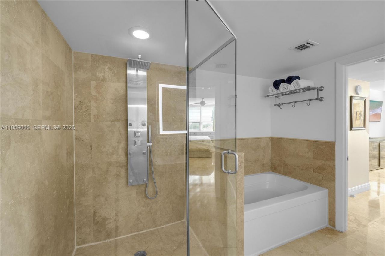 3232 SW 22nd St., Unit 501, Miami, FL 33145 Photo