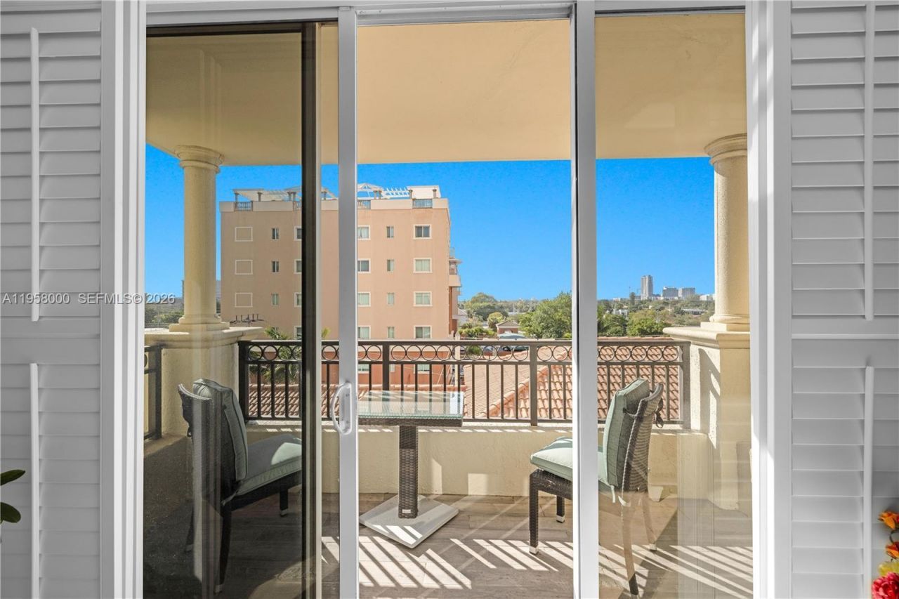 3232 SW 22nd St., Unit 501, Miami, FL 33145 Photo