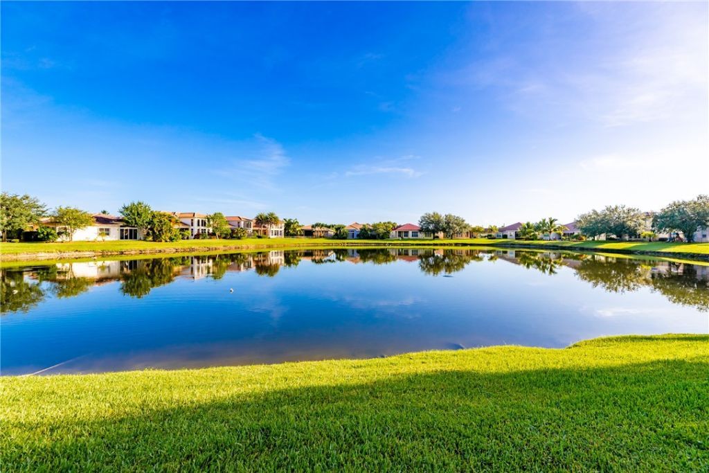1940 Newmark Circle Sw, Vero Beach, FL 32968 Photo