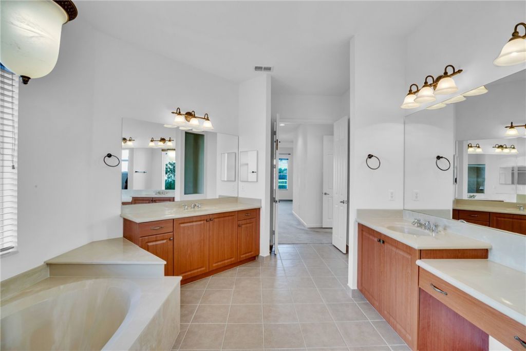 1940 Newmark Circle Sw, Vero Beach, FL 32968 Photo