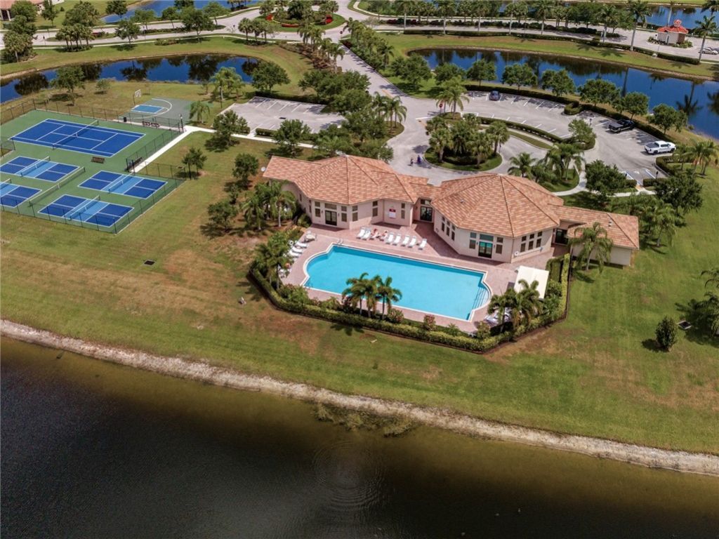 1940 Newmark Circle Sw, Vero Beach, FL 32968 Photo