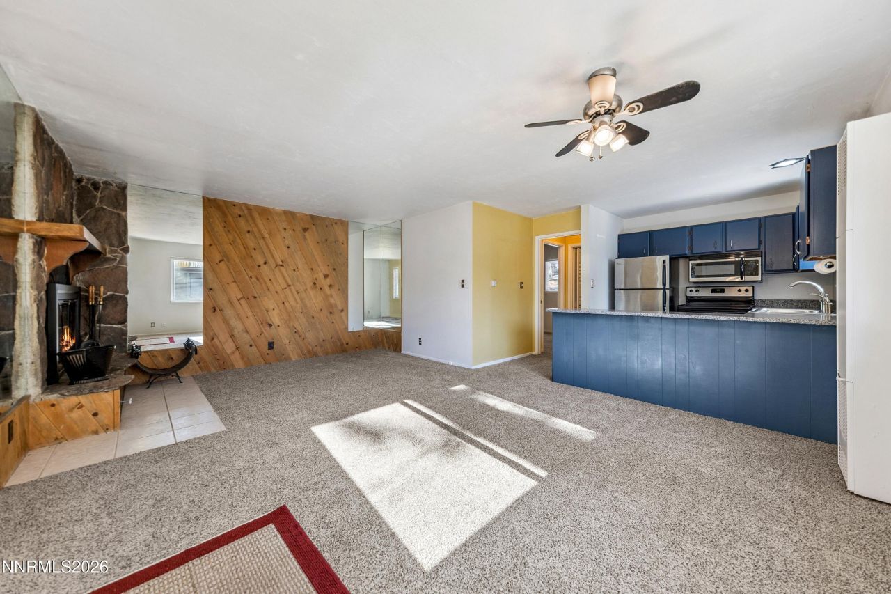 219 S Benjamin Drive, Unit B, Stateline, NV 89449 Photo