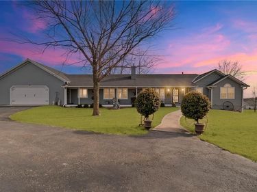 10318 NW Old Hwy 36 Highway, Cameron, MO 64429