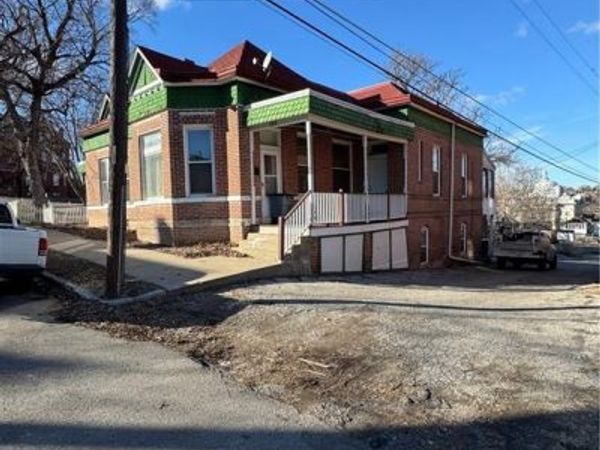 1209 Charles Street, St Joseph, MO 64501