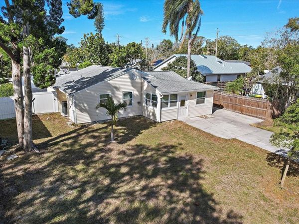 1220 S BRINK AVENUE, SARASOTA, FL 34239