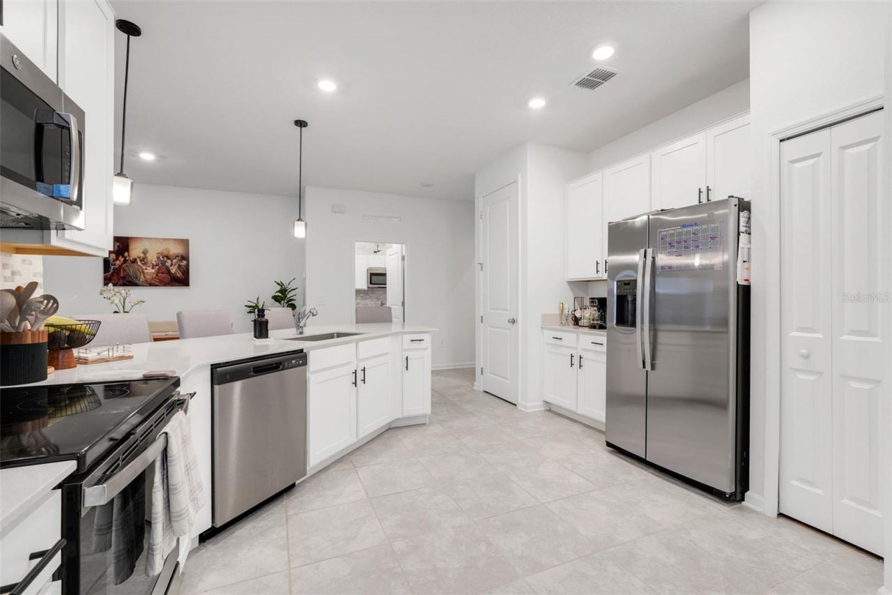 356 Heroic Road, Davenport, FL 33837 Photo