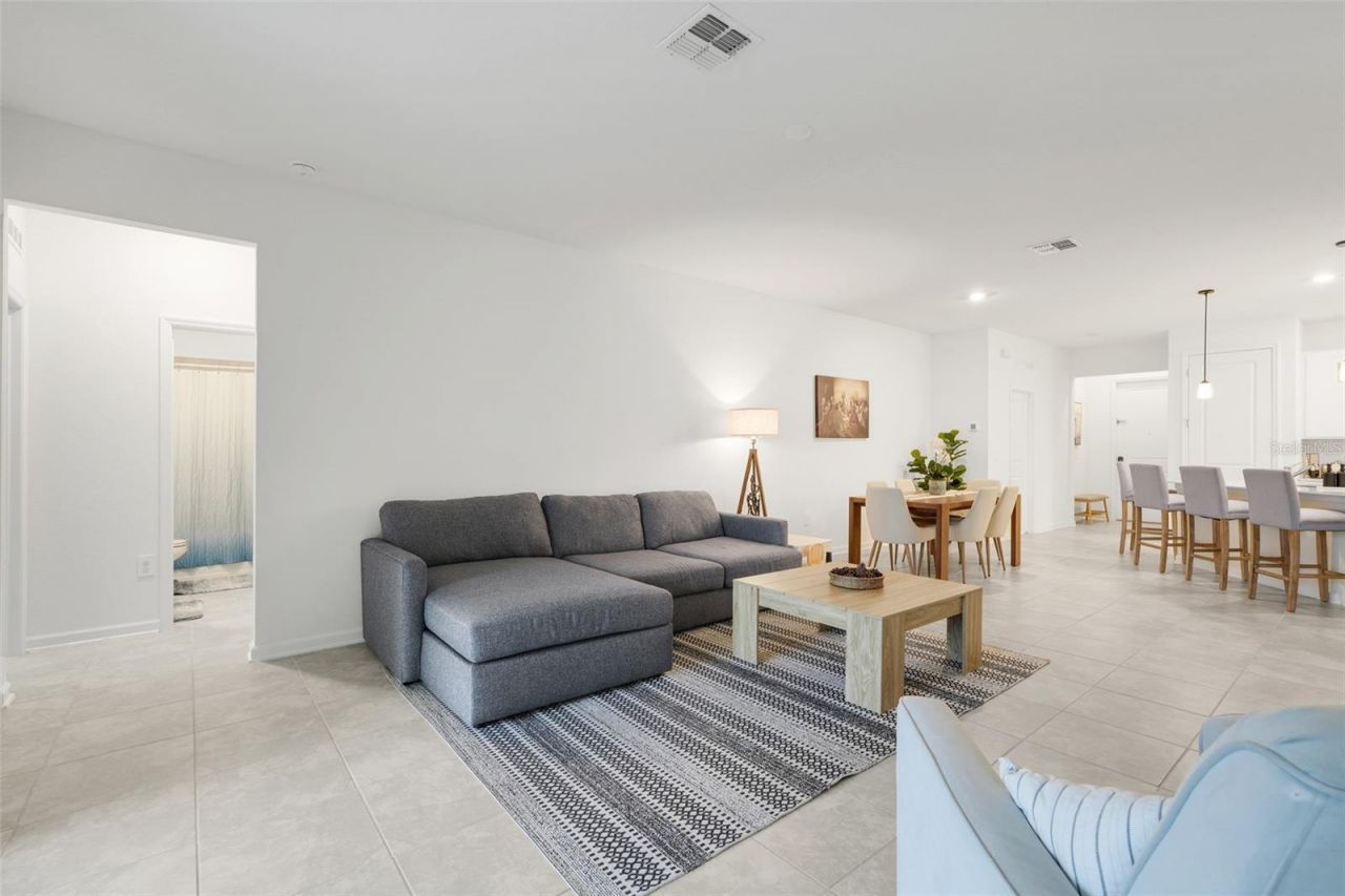 356 Heroic Road, Davenport, FL 33837 Photo