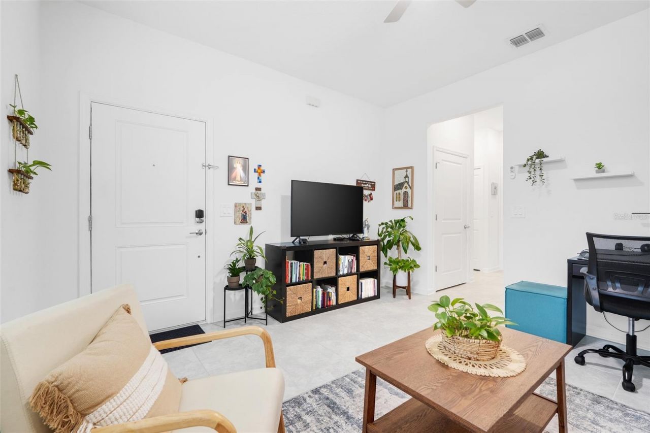 356 Heroic Road, Davenport, FL 33837 Photo