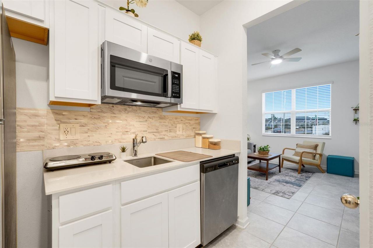 356 Heroic Road, Davenport, FL 33837 Photo