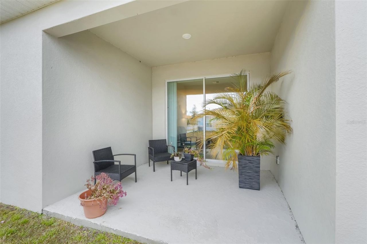 356 Heroic Road, Davenport, FL 33837 Photo