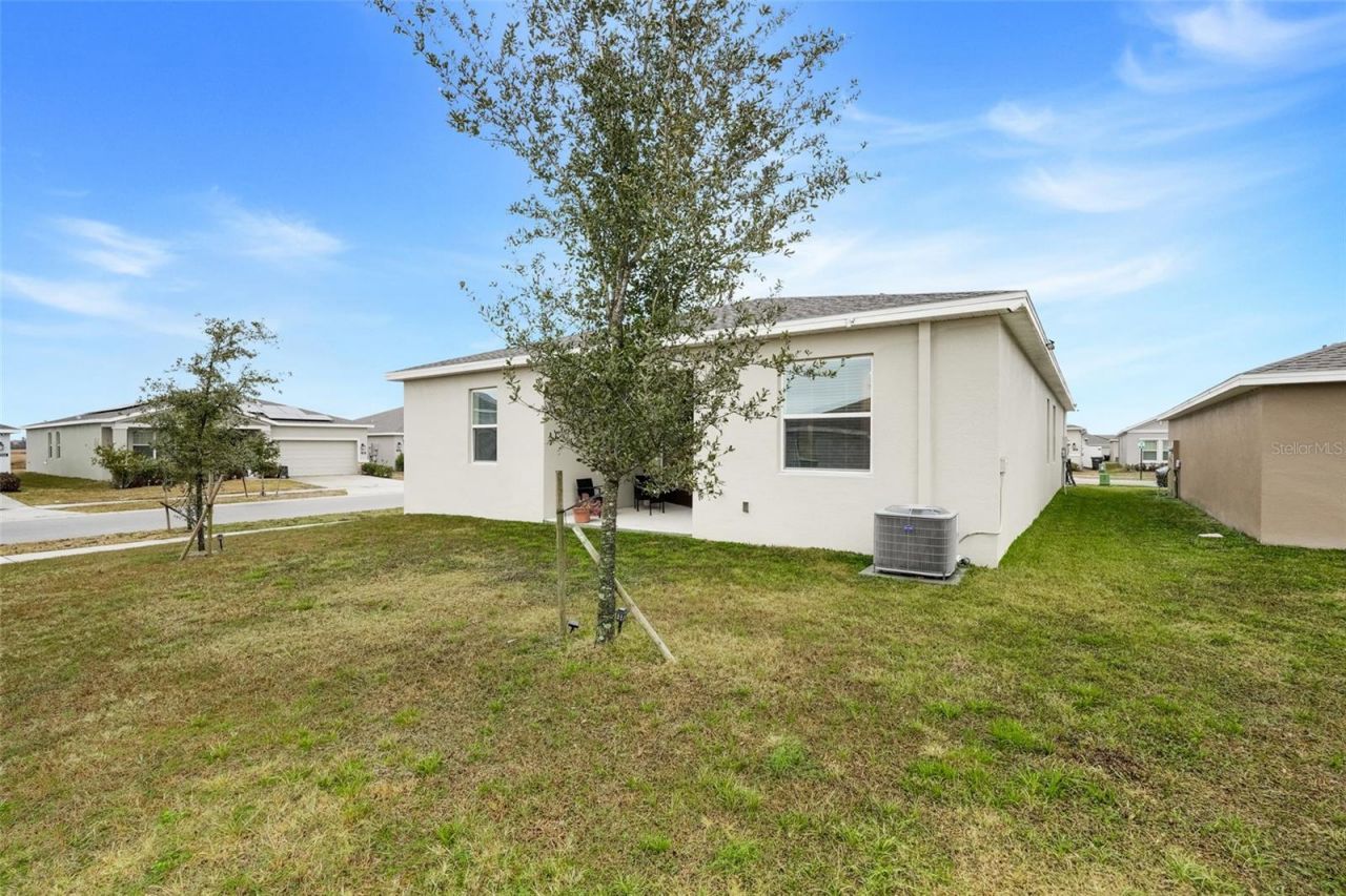 356 Heroic Road, Davenport, FL 33837 Photo
