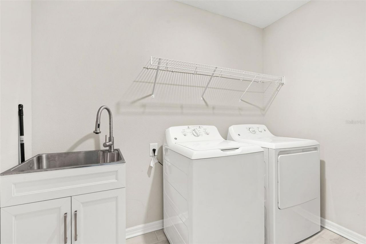 5438 Tripoli Drive, Palmetto, FL 34221 Photo