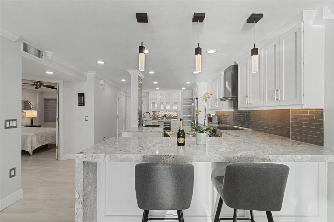 19 Whispering Sands Drive, Unit 1105, Sarasota, FL 34242 Photo