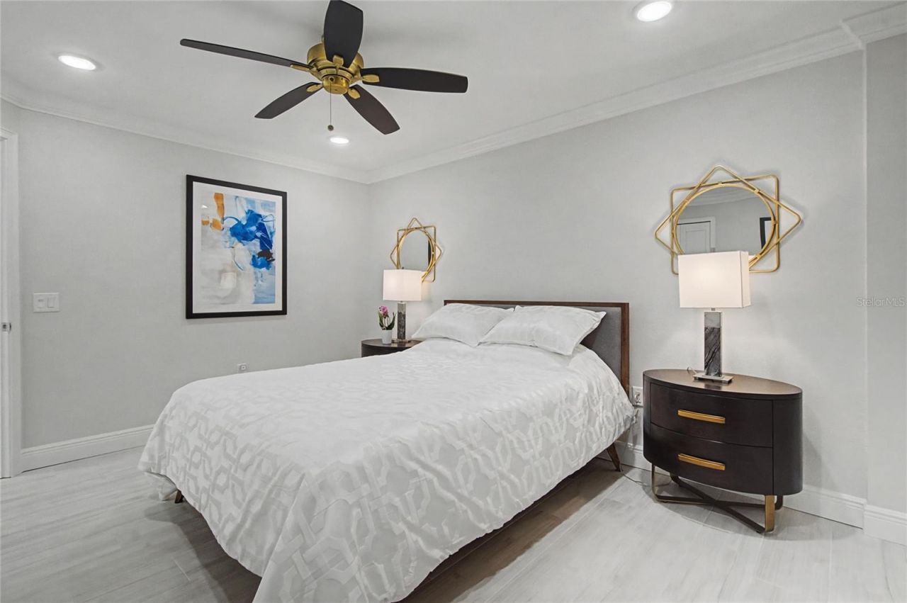 19 Whispering Sands Drive, Unit 1105, Sarasota, FL 34242 Photo