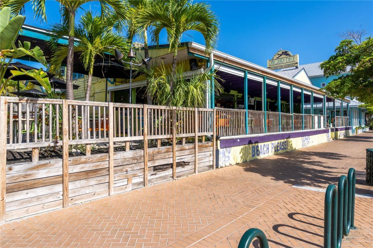 19 Whispering Sands Drive, Unit 1105, Sarasota, FL 34242 Photo