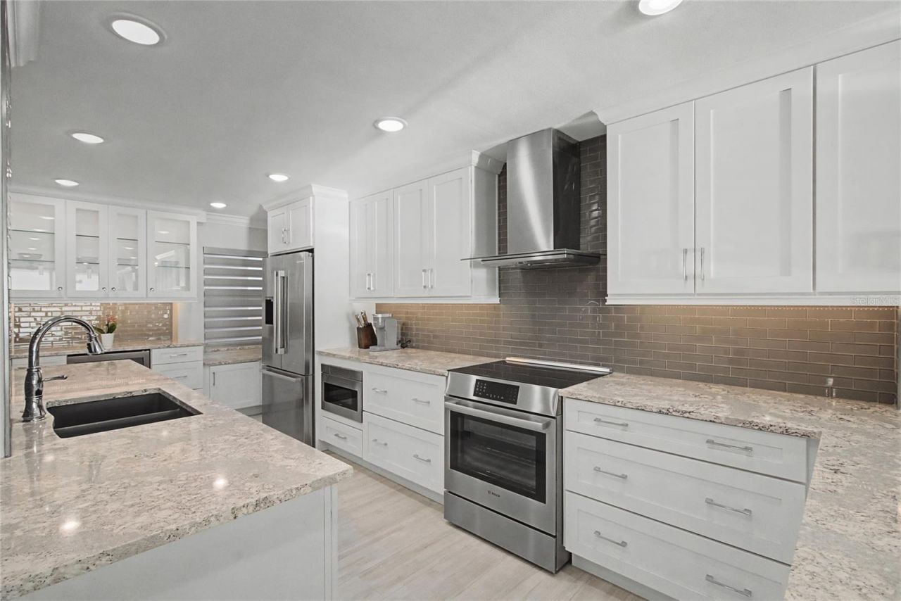 19 Whispering Sands Drive, Unit 1105, Sarasota, FL 34242 Photo