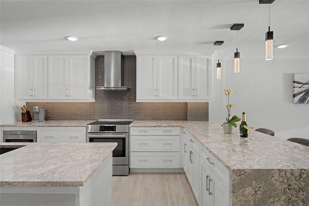 19 Whispering Sands Drive, Unit 1105, Sarasota, FL 34242 Photo