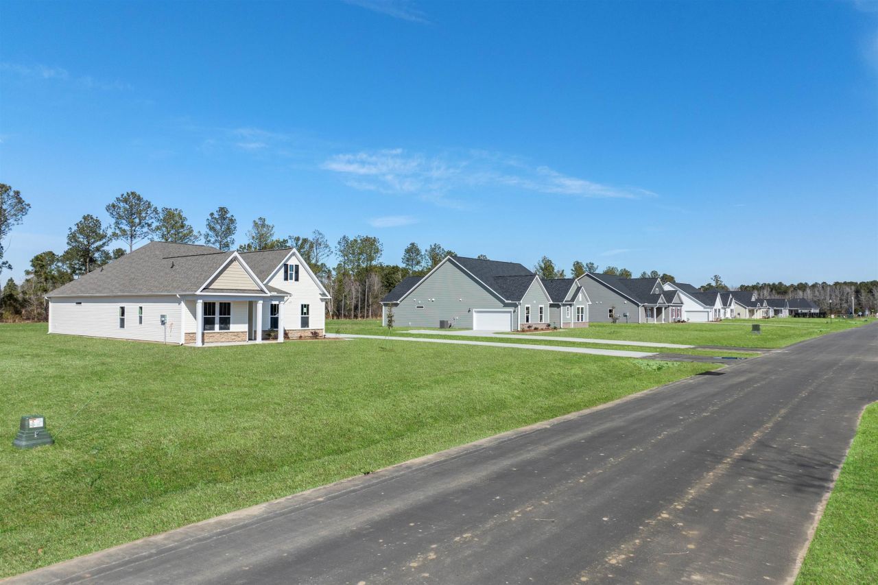 128 Furnies Place Photo 5