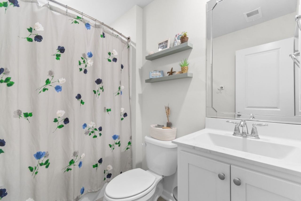 1812 Melville Ct. Photo 17