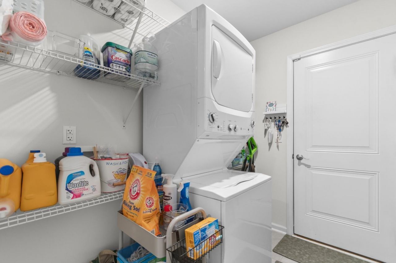 1812 Melville Ct. Photo 20