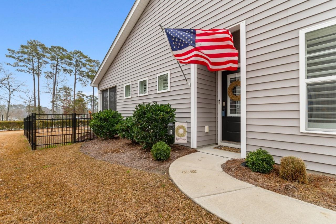 1812 Melville Ct. Photo 22