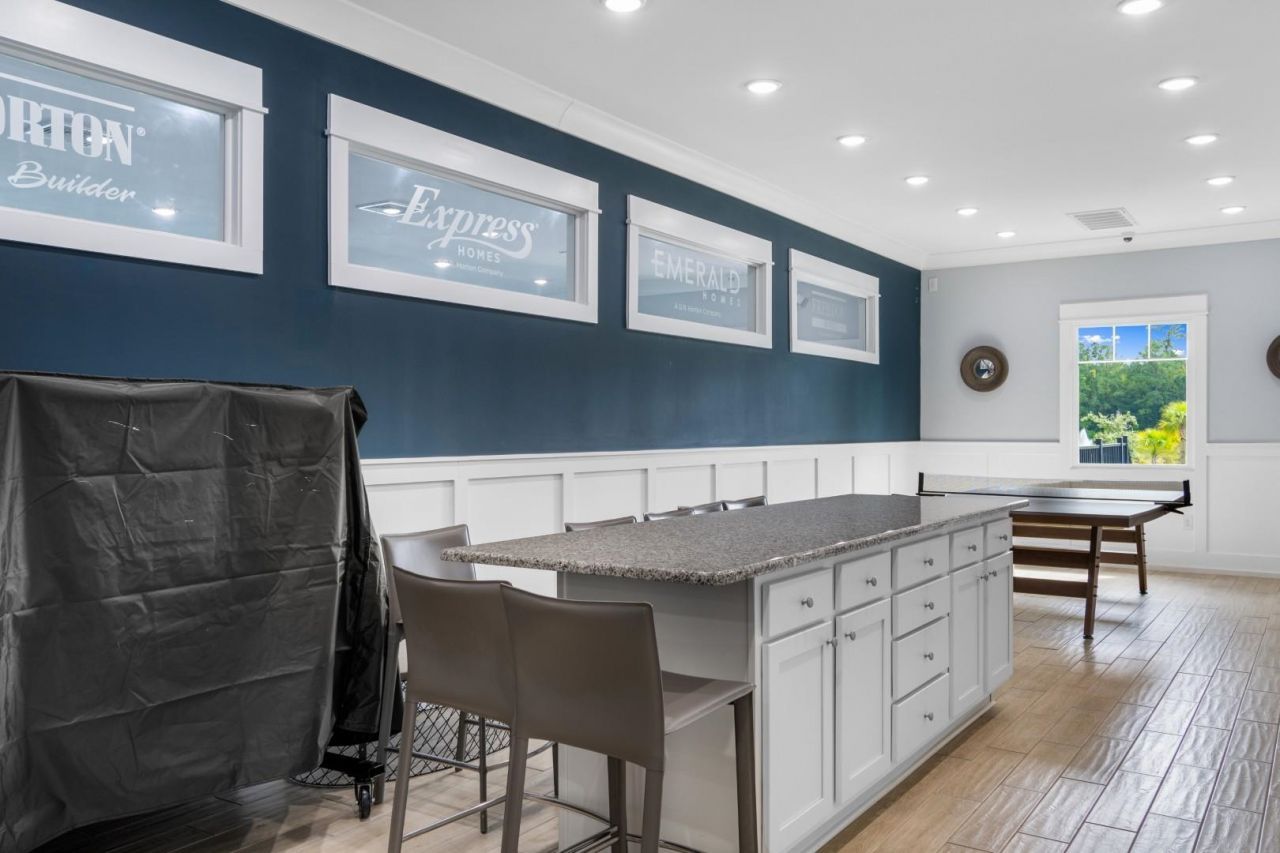 1812 Melville Ct. Photo 32