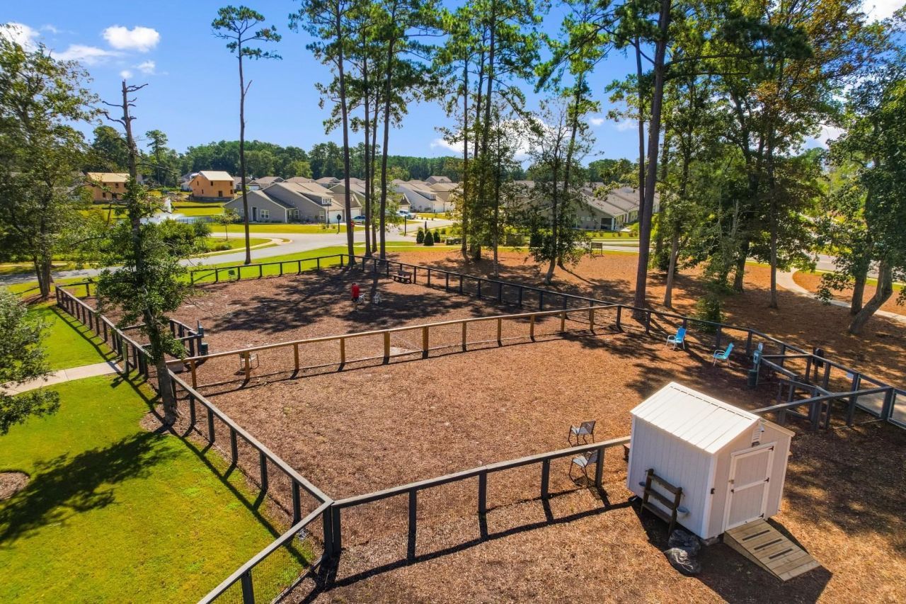 1812 Melville Ct. Photo 39